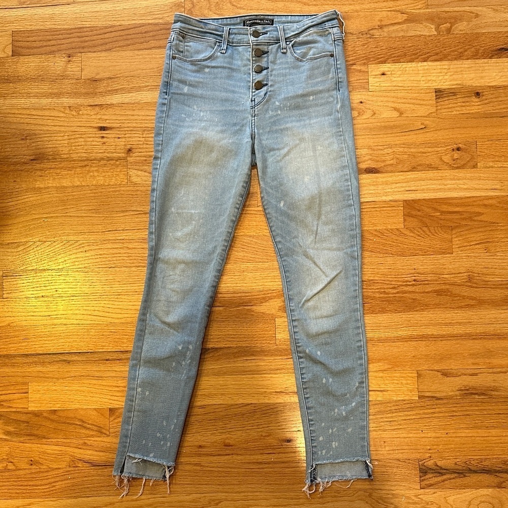 Abercrombie & Fitch High Rise Button-Fly Jeans - Light Blue